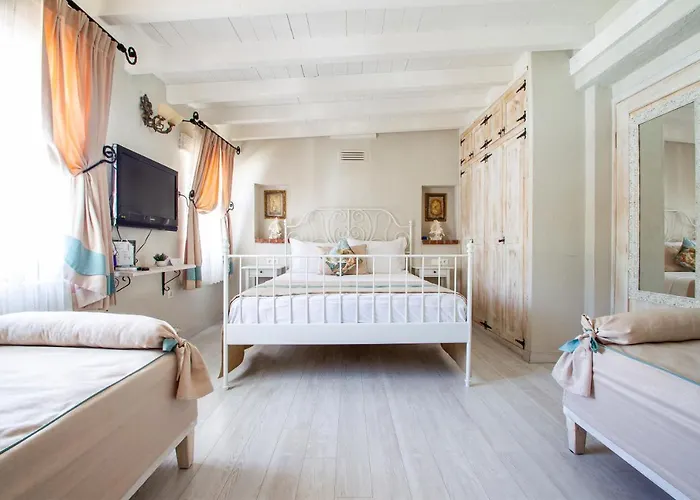 Cassiopeia Bed & Breakfast *