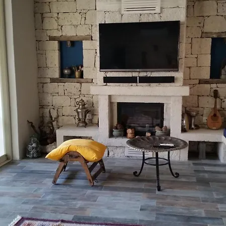 住宿加早餐酒店 Cassiopeia 阿拉恰特